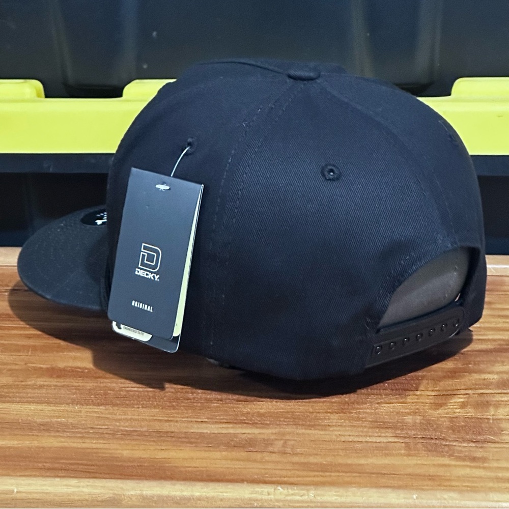 Decky SnapBack Black Color Hat